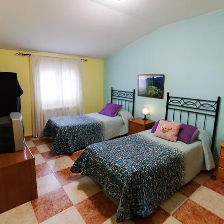 Vut Jaci Y Cipri * Navalmoral